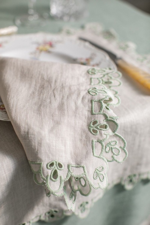  SERVIETTE und TISCHSET Amalfi salbei
