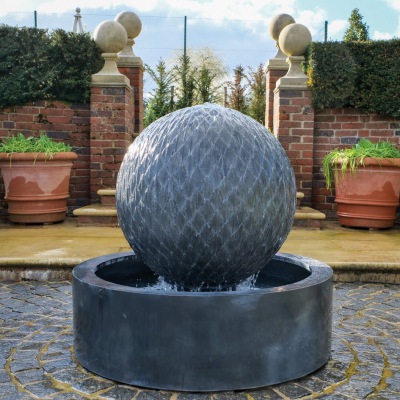 WASSERSPIEL Blätter Ball und Rundes Becken 50-85